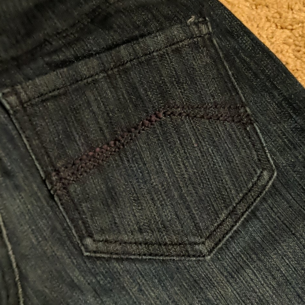 Maternity Capris - Picture 3 of 3